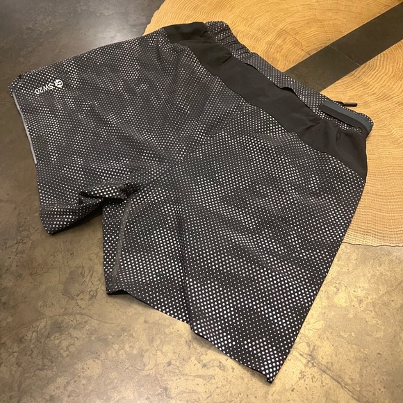 Lululemon Reflective Surge Shorts, Size L - Picture 2 of 3